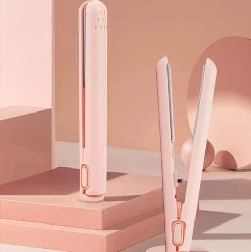 Mini GlamGlide Hair Straightener : Effortless Style Anywhere, Anytime!